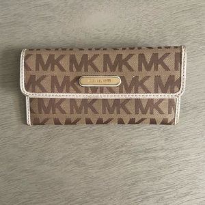 Michael Kors wallet